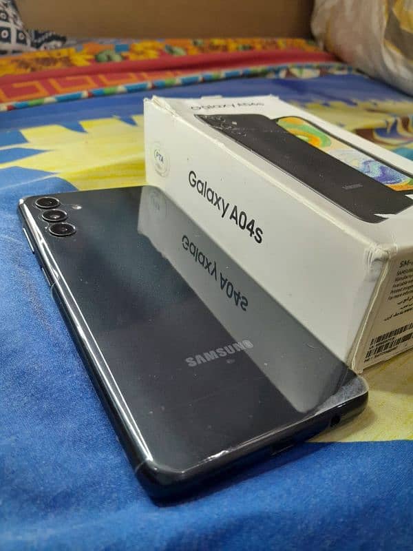 Samsung galaxy A04s 1