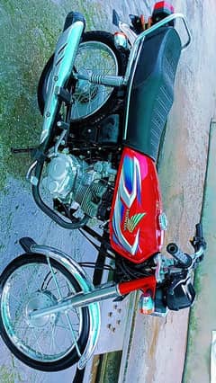 Honda 125 2022/23 model islamabad no 11000km driven only (03120530103)