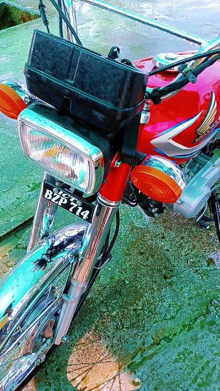 Honda 125 2022/23 model islamabad no 11000km driven only (03120530103) 13