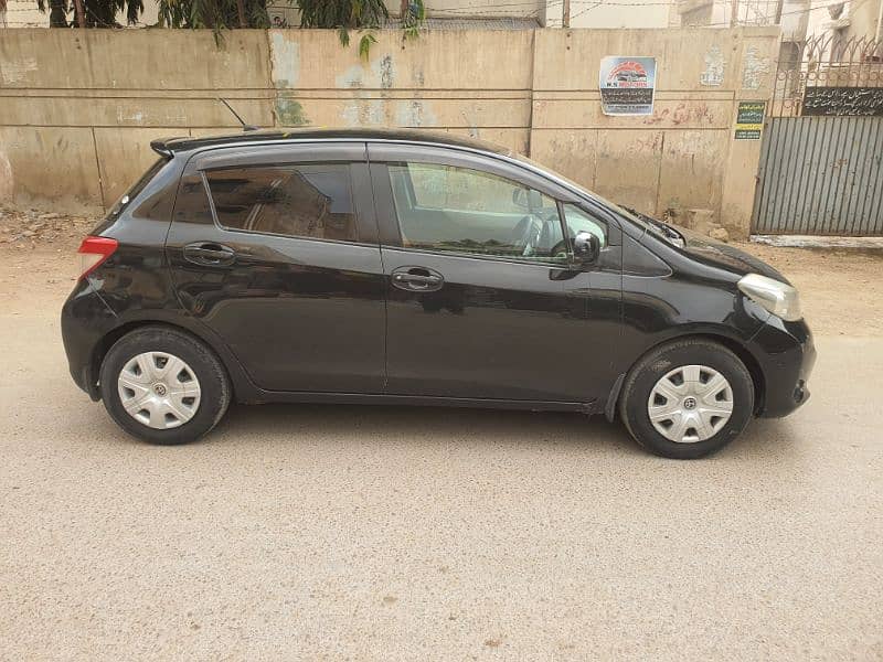 Toyota Vitz 2011 1