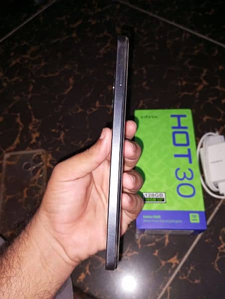 Infinix hot 30 8+8ram 128rom box and charger 10 by 10 3