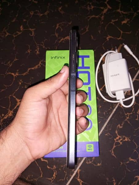 Infinix hot 30 8+8ram 128rom box and charger 10 by 10 4