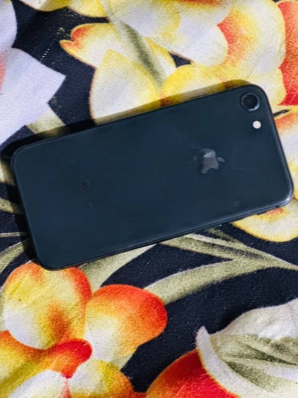 iphone 8 jv non pta 10/10 health 77 waterpack 8