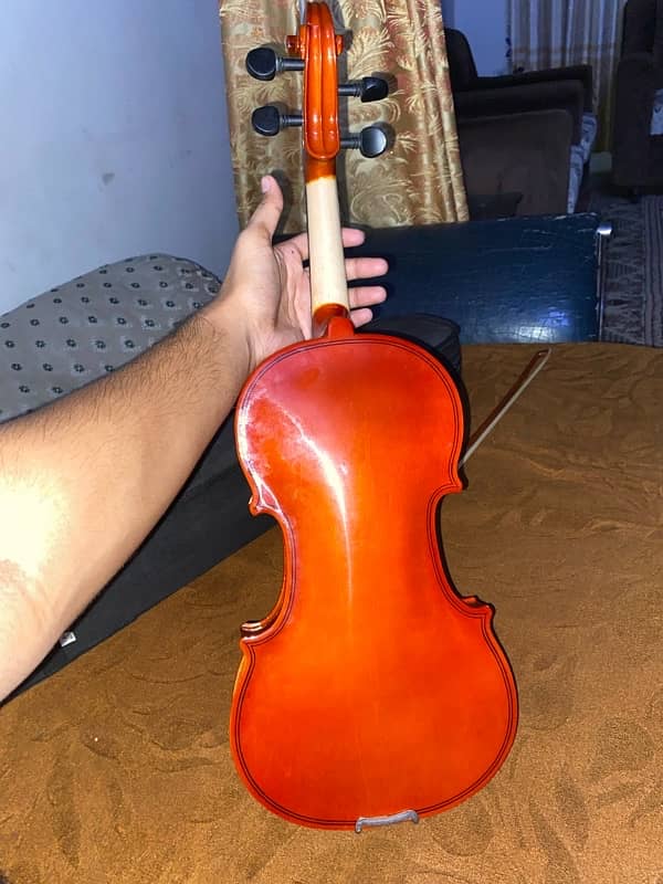 brand new 4/4 standard violin 10/10 condition 2