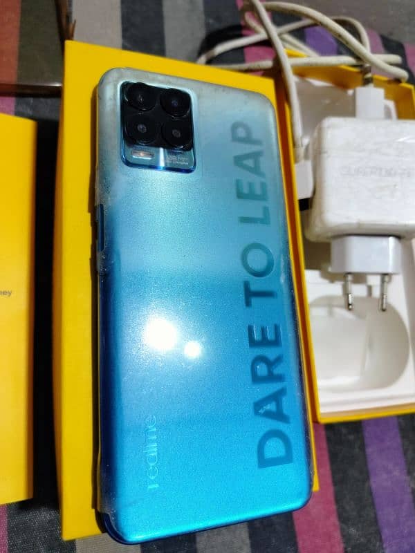 realme 8 Pro 0