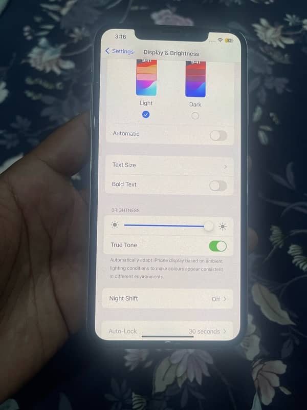 Iphone XS max 64gb PTA (minor back crack) 1