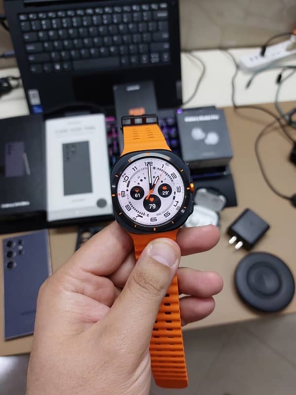 Samsung Galaxy Watch Ultra 1