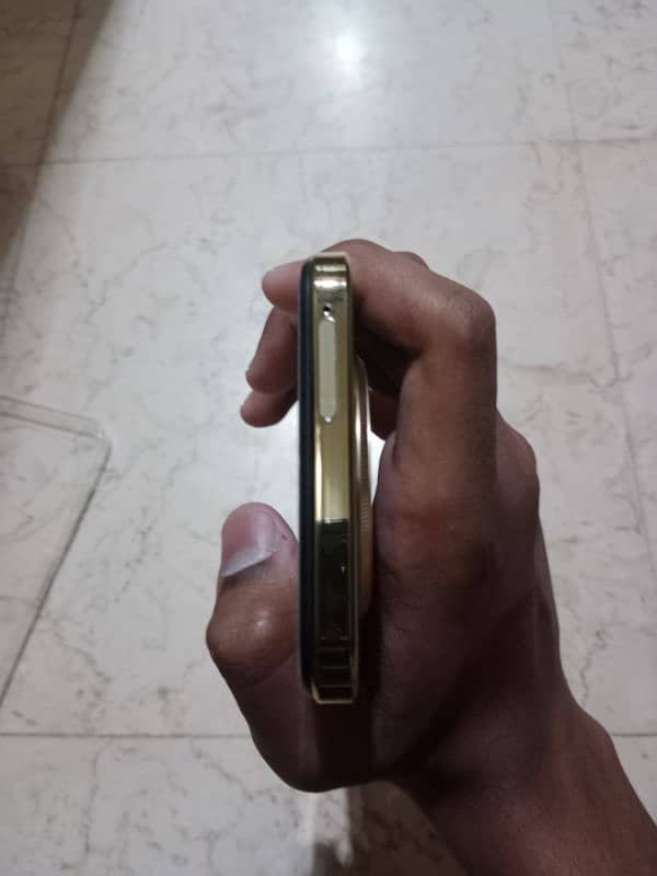 REALME 12 PRO PLUS URGENT SALE EXCHANGE POSSIBLE 3