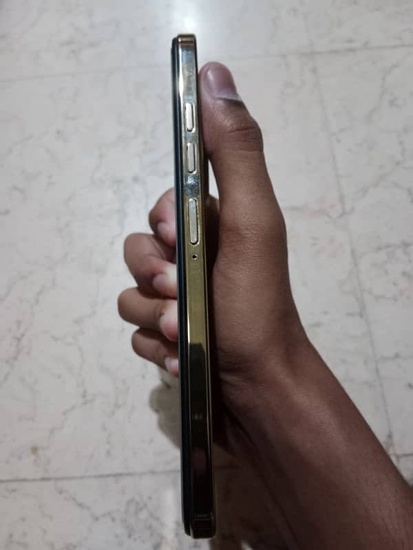 REALME 12 PRO PLUS URGENT SALE EXCHANGE POSSIBLE 4