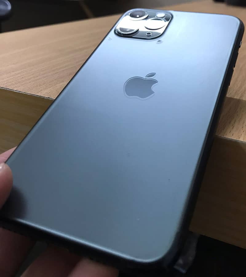 IPHONE 11 PRO (NON PTA FACTORY) 1