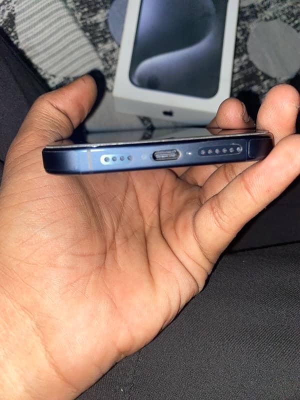 Iphone 15 pro max 256 gb non pta Blue Titanium 1