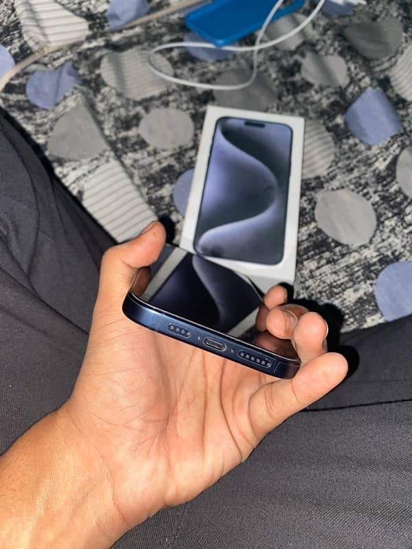 Iphone 15 pro max 256 gb non pta Blue Titanium 7