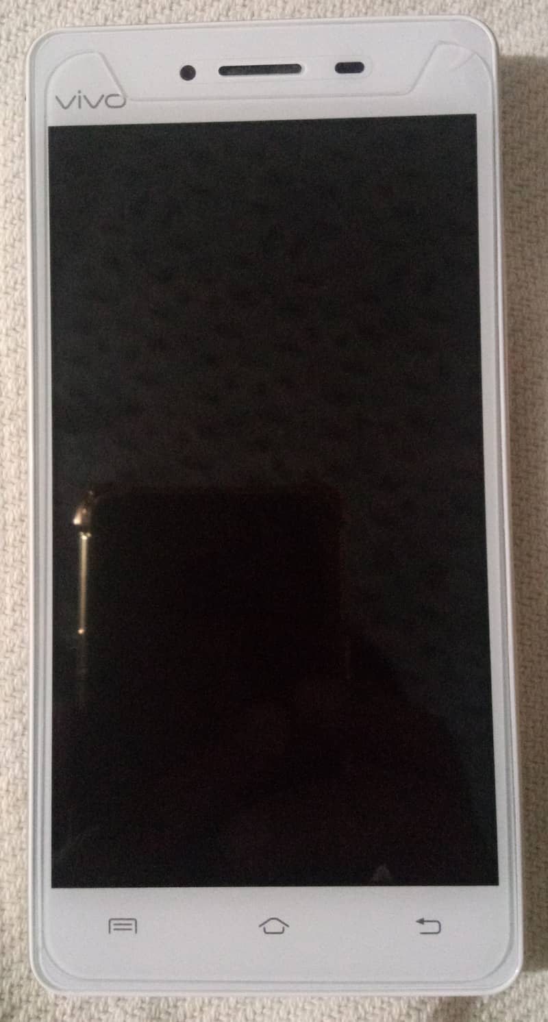 Vivo y51 4/64 storage, 10/10 condition 5