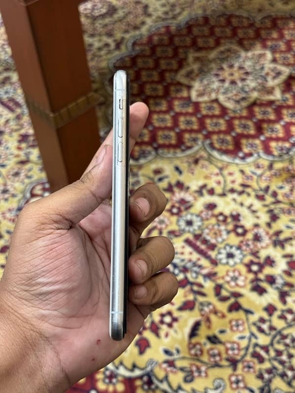 iPhone xs 256 gb pta approved 3