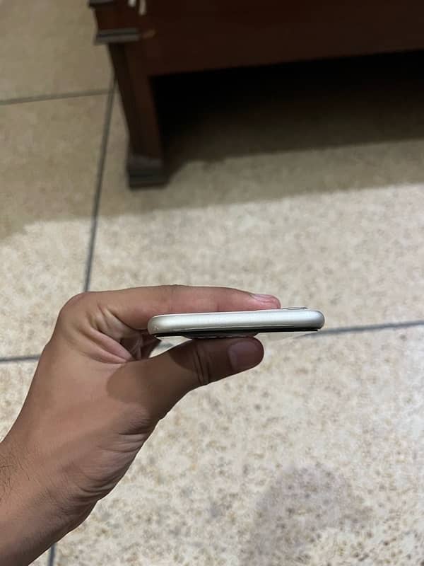 Iphone 11 64gb non pta Jv simtime available 6