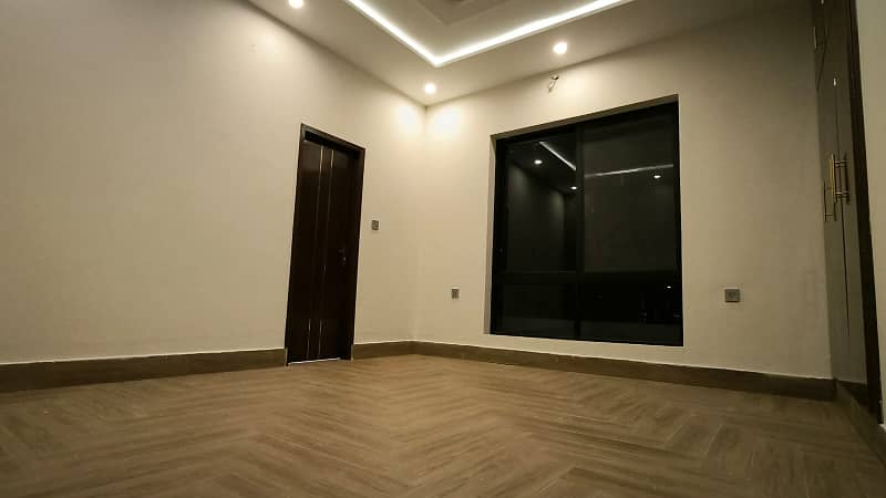 10 Marla Corner House For Sale Kent Housing Society Ranger Road Sialkot 34