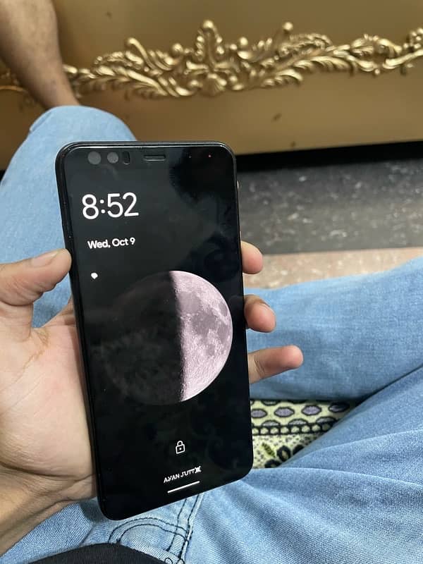 pixel 4XL Back Breaked 8