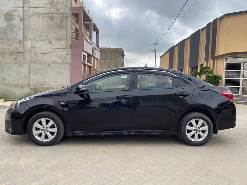 Toyota Corolla Altis 2015 6