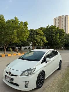 Toyota Prius Gs 2013 model 2017 reg pearlwhite