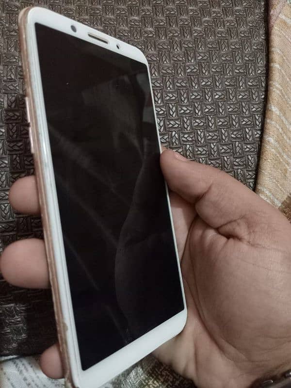 Oppo A83 phone good condition and 10by 9 with box 5