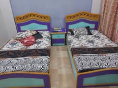 4pc of bedroom furniture set