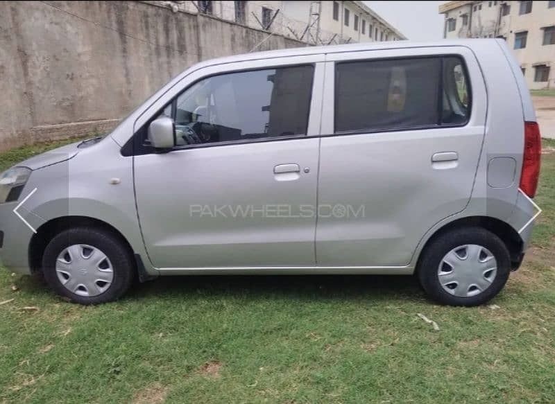 Suzuki Wagon R 2017 1