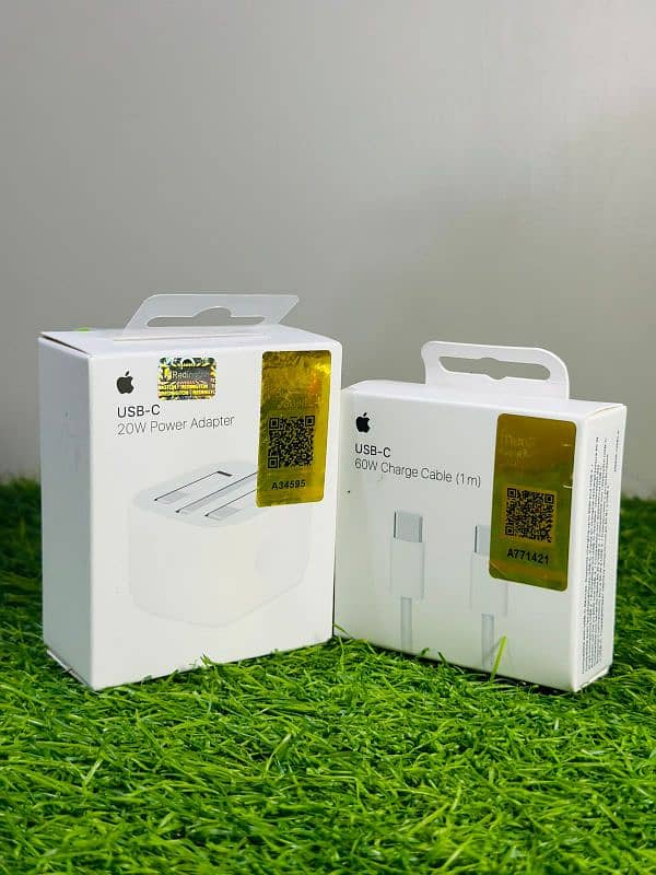 Iphone 20 watt Mercantile Charger 0