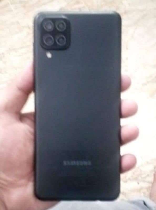 Samsung Galaxy A12   4/64 0