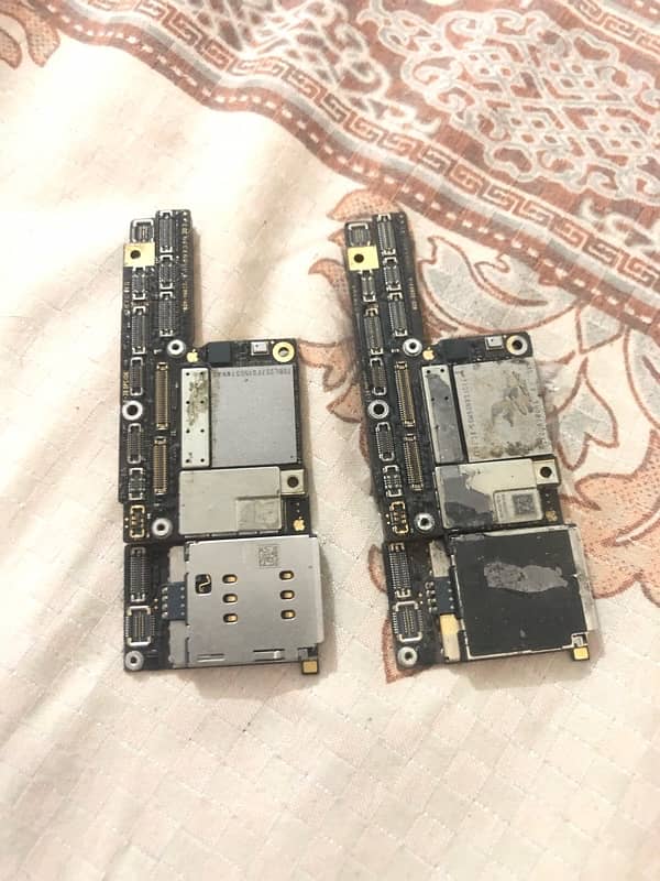 iPhone X no ICloud Pta approved board issue exchange possible 2