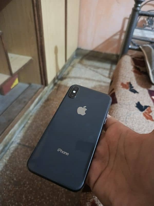 iphone xs factory unlocked 1