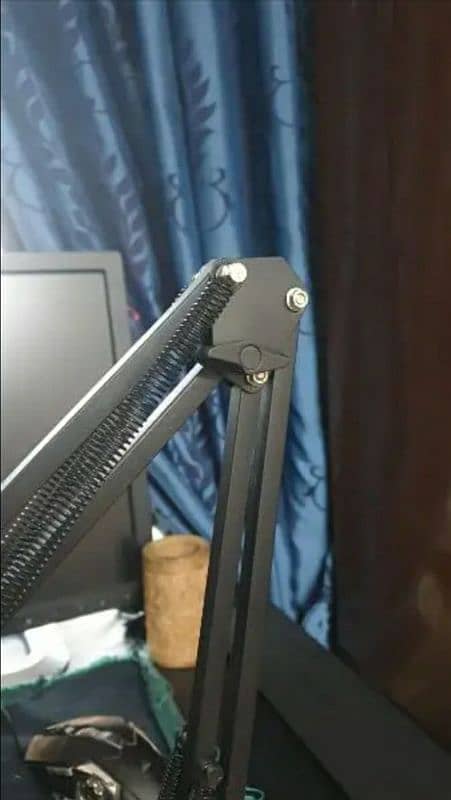 mic with table stand 6