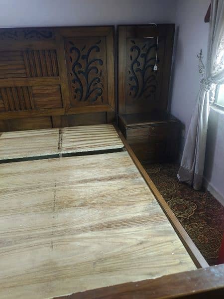 3wooden bed with 3side tables & 3 mattress 2