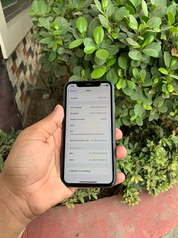 iPhone 11 128gb Non pta factory unlock Waterpack 5