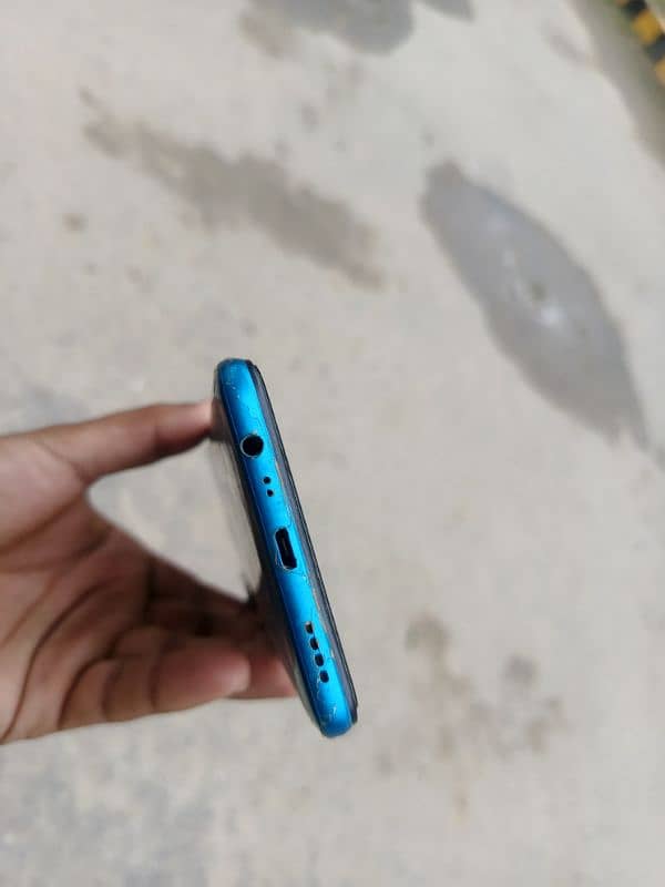 realme 5i 4/64 sanapdragon processor,Best Camera results 6