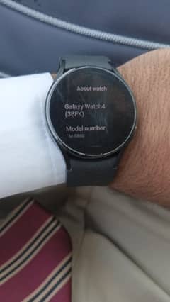 Samsung Galaxy watch 4 no box no original charger but second charger