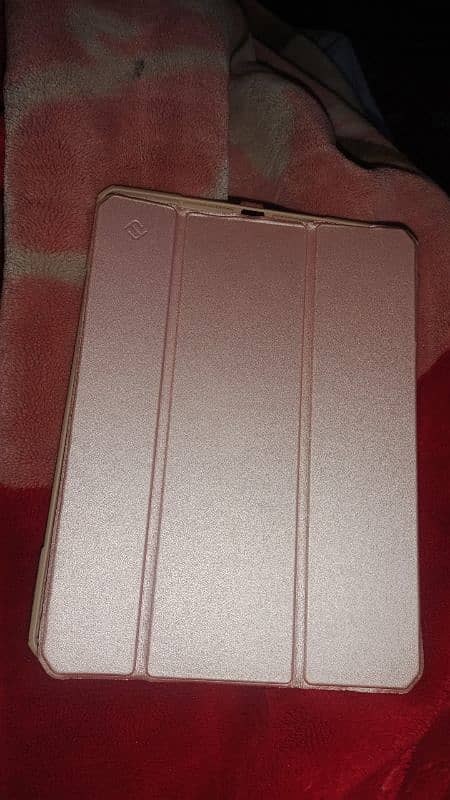 Ipad 9 generation 256 GB with original charger 2