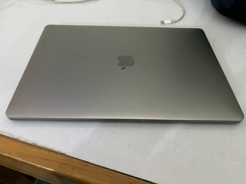 MacBook Pro 2016 1