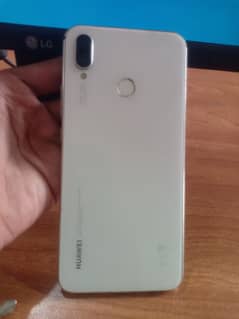 Huawei nova 3i good condition with box