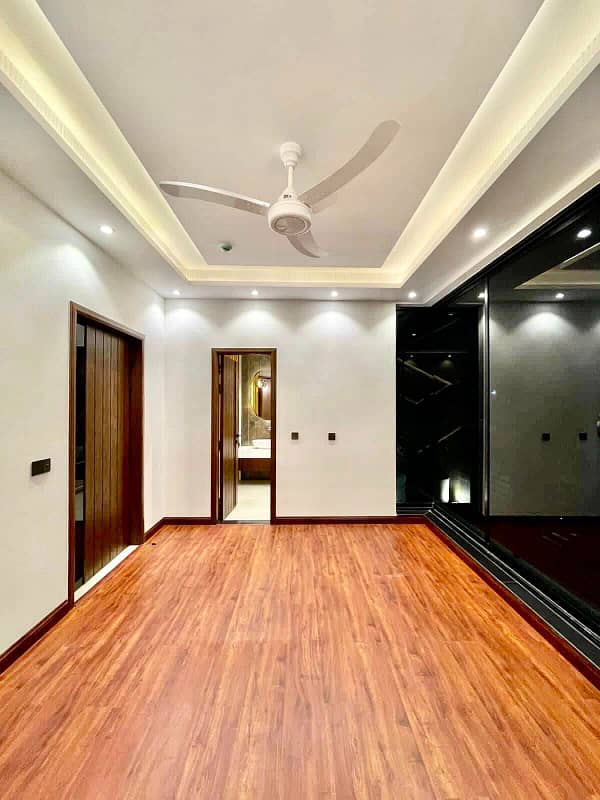 3 YEARS Installment Base House In Park View City Lahore 12