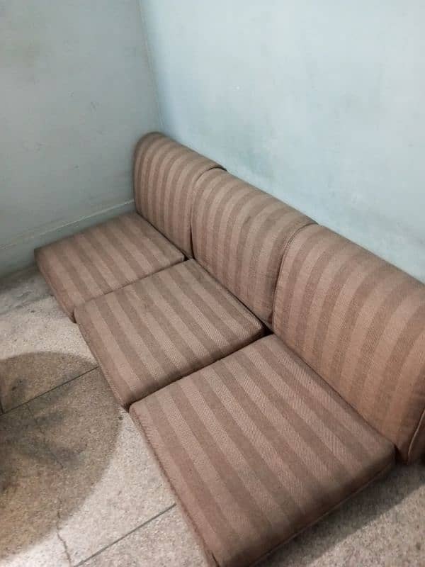 6*Cushions of old sofa 1