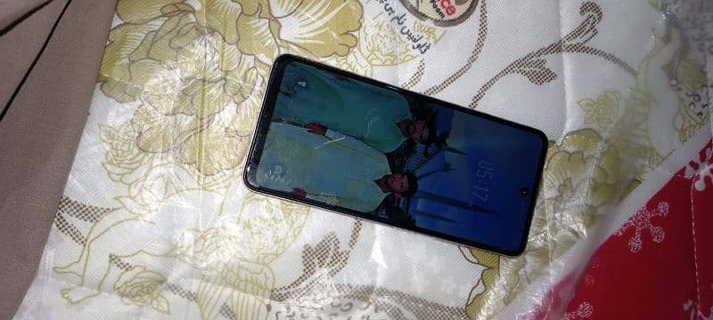 Infinix Smart 8 pro 4.4/128gb 2