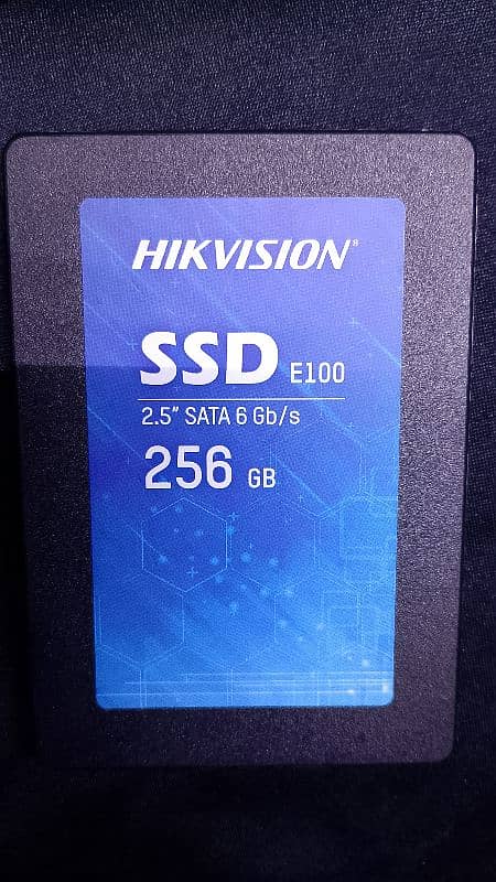 SSD 1TB, 500GB, 256GB 1