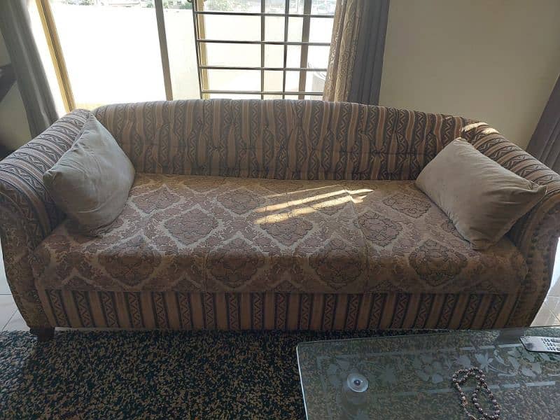 seven seater sofa for sale in avery good condition 1