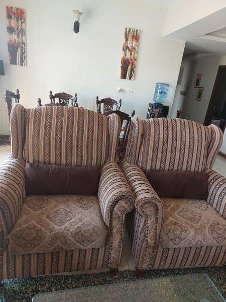 seven seater sofa for sale in avery good condition 2