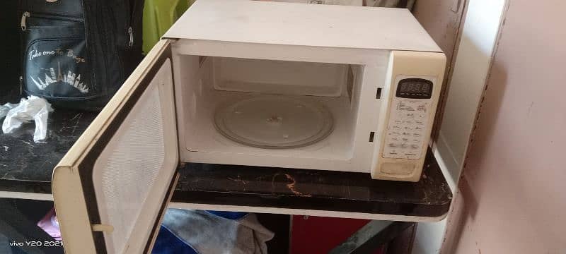 Microwave Dawlance 5