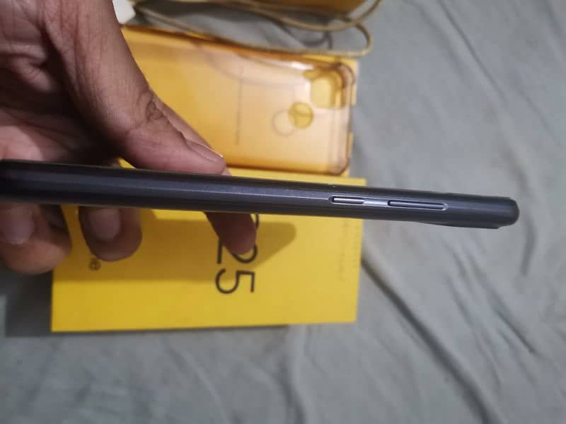 Realme C25 4/128 3