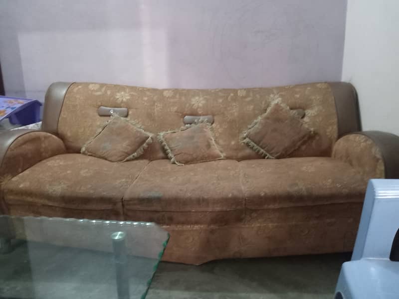 2 single sofa and 1 three seater sofa 1