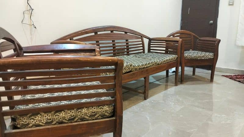 pure and solid wooden Chinese 5 seater sofa set in good condition 0