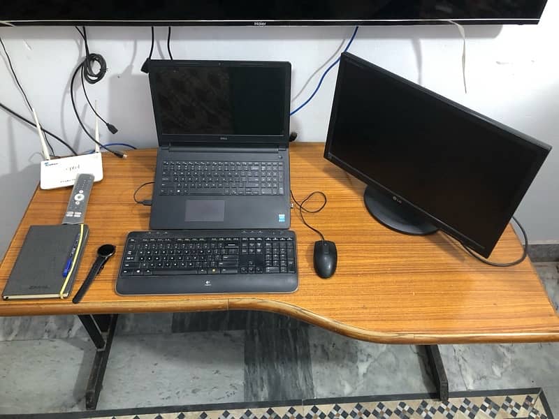 3 Computer Tables 5