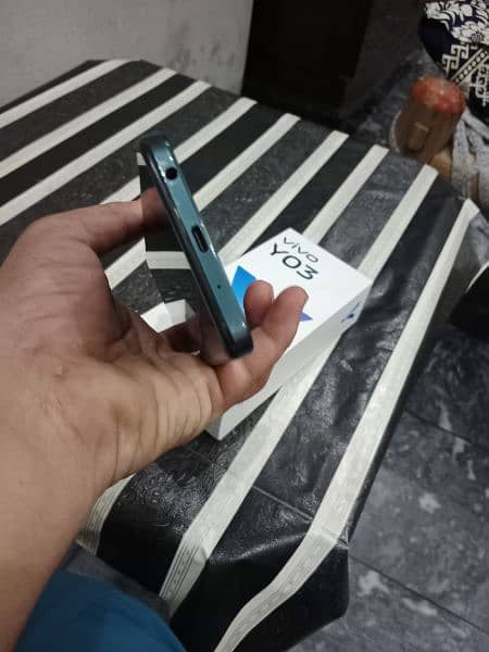 Vivo Y03 4+4 Ram 64 gb 5